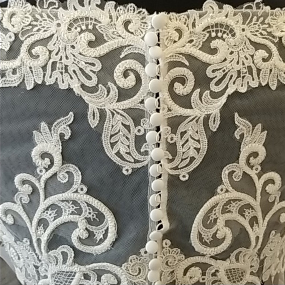 Plus size lace bolero jacket - Picture 5 of 6